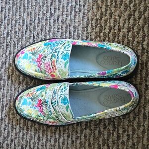 Women's Franco Sarto loafers size 6